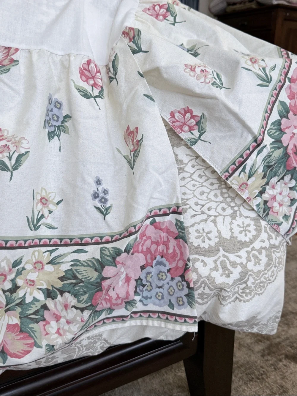 Wamsutta Cottagecore Bouquet Bedskirt Queen